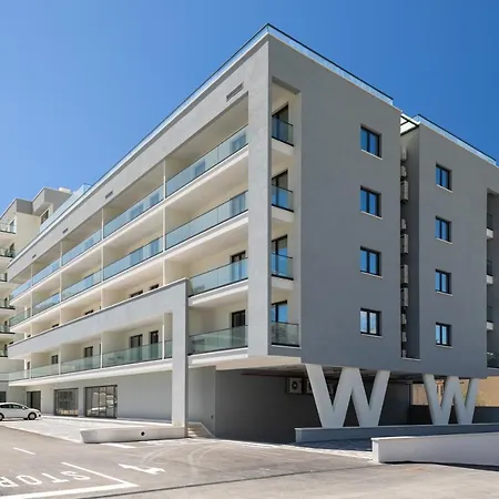 Apartments Amfora Vujevic * Makarska